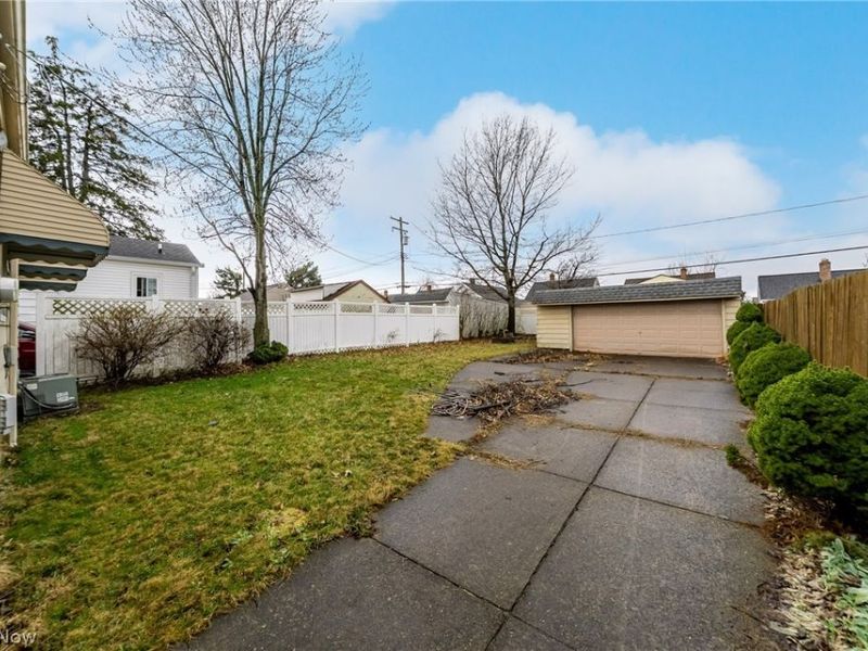 5224 W 48th Street , Parma, OH 44134 Photo 27