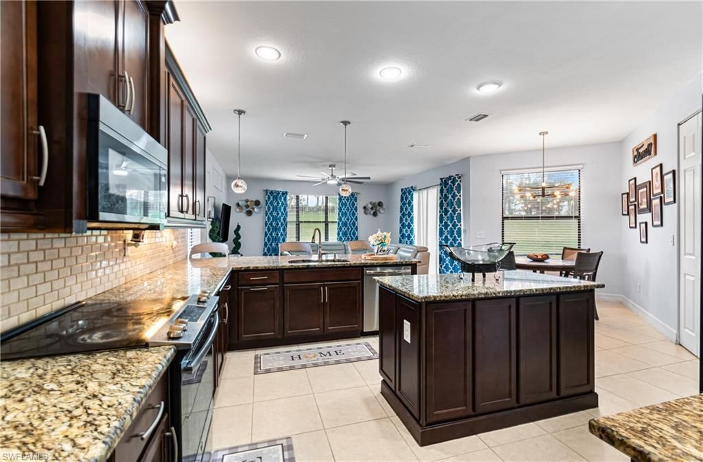 10143 Chesapeake Bay Dr, Fort Myers, FL 33913 Photo