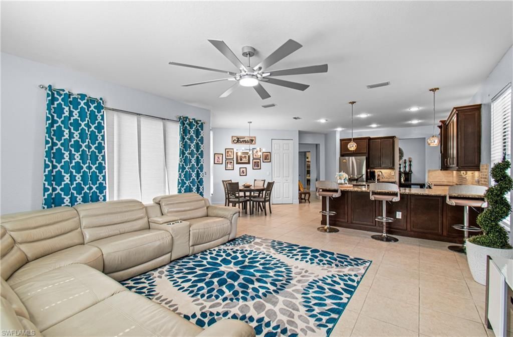 10143 Chesapeake Bay Dr, Fort Myers, FL 33913 Photo