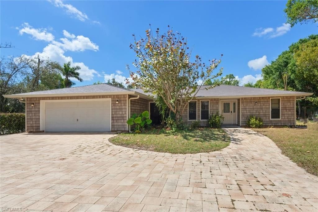 15710 Shamrock Dr, Fort Myers, FL 33912 Photo