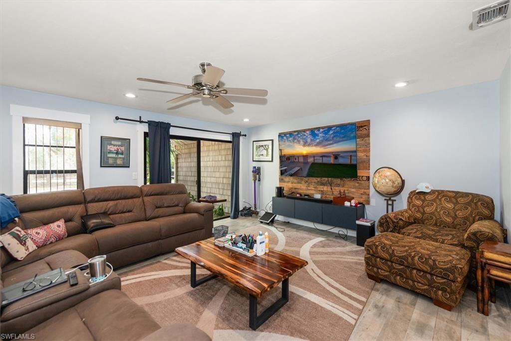 15710 Shamrock Dr, Fort Myers, FL 33912 Photo