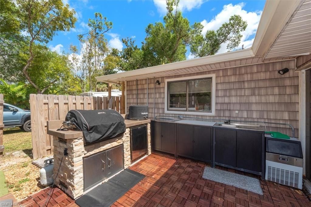 15710 Shamrock Dr, Fort Myers, FL 33912 Photo