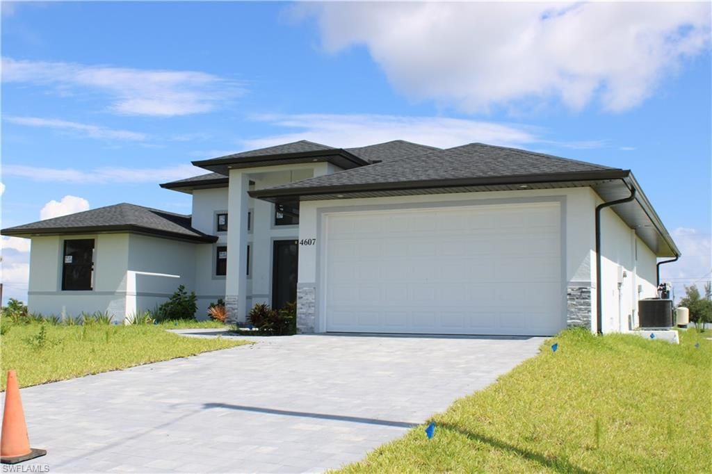 4607 NW 31st Ter , Cape Coral, FL 33993 Photo