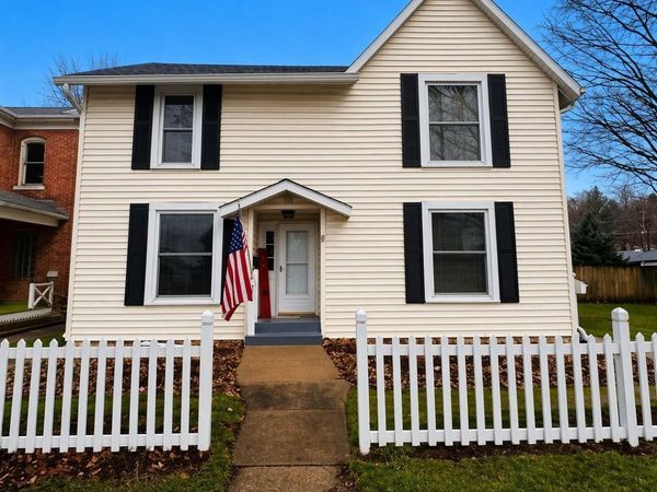 1117 Avenue D, Fort Madison, IA 52627