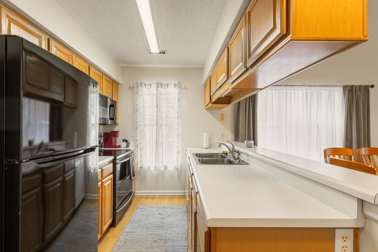 4940 Windsor Green Way Photo 10