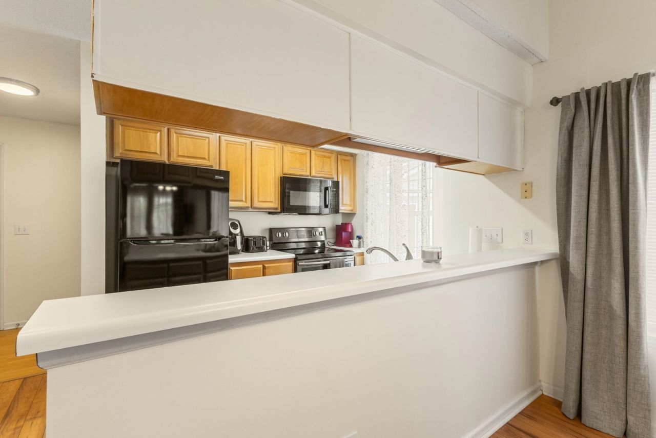 4940 Windsor Green Way Photo 11