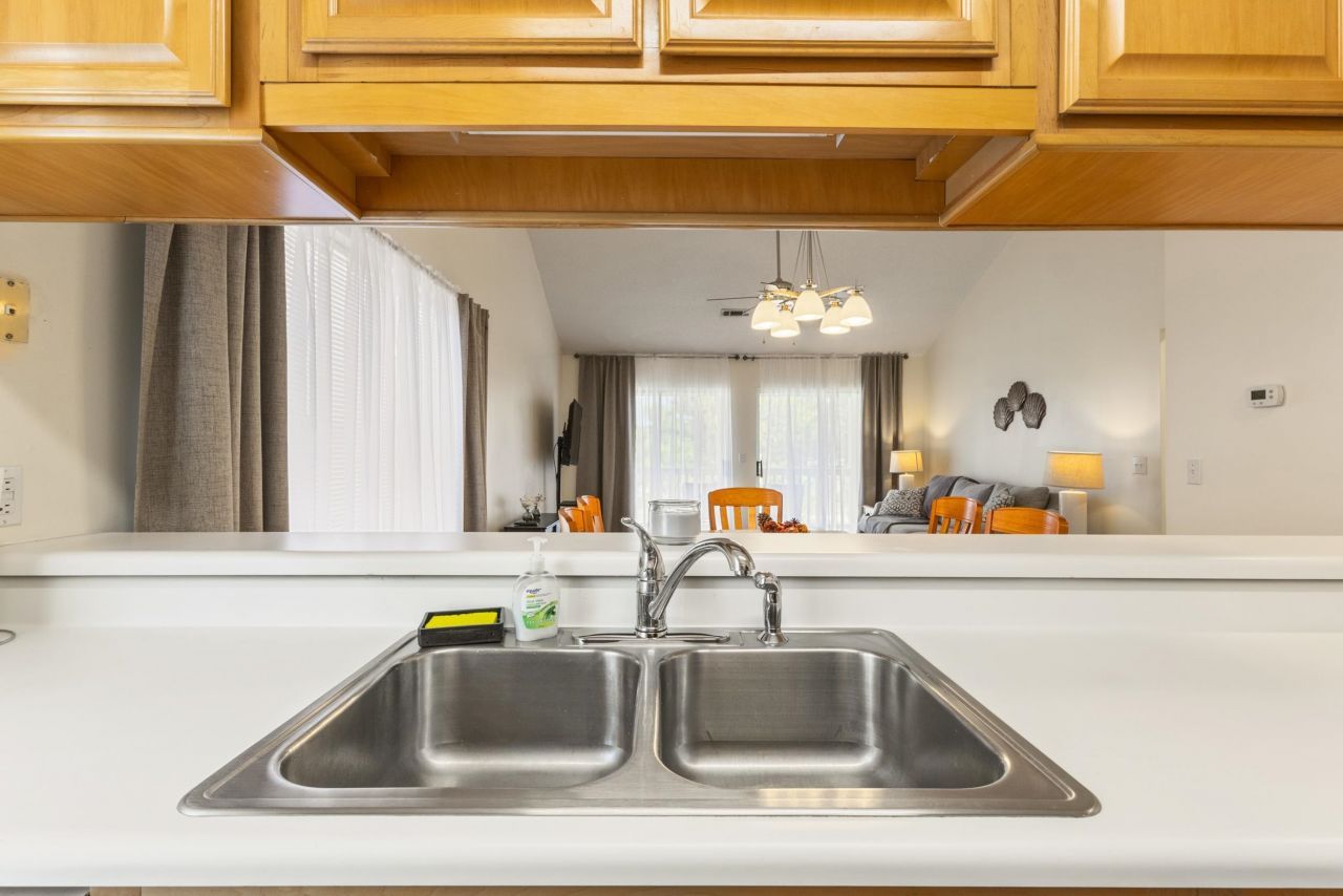 4940 Windsor Green Way Photo 14