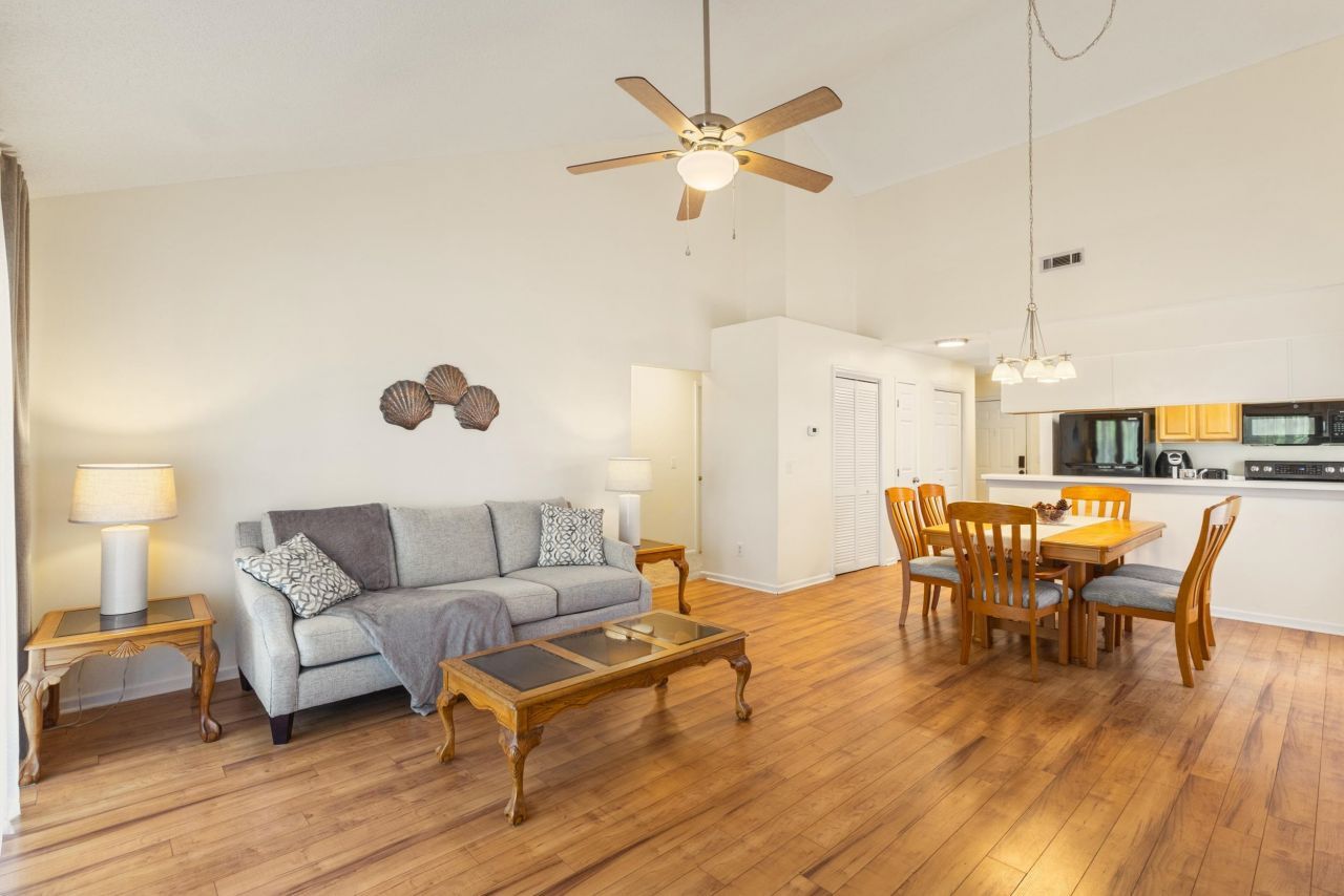 4940 Windsor Green Way Photo 19