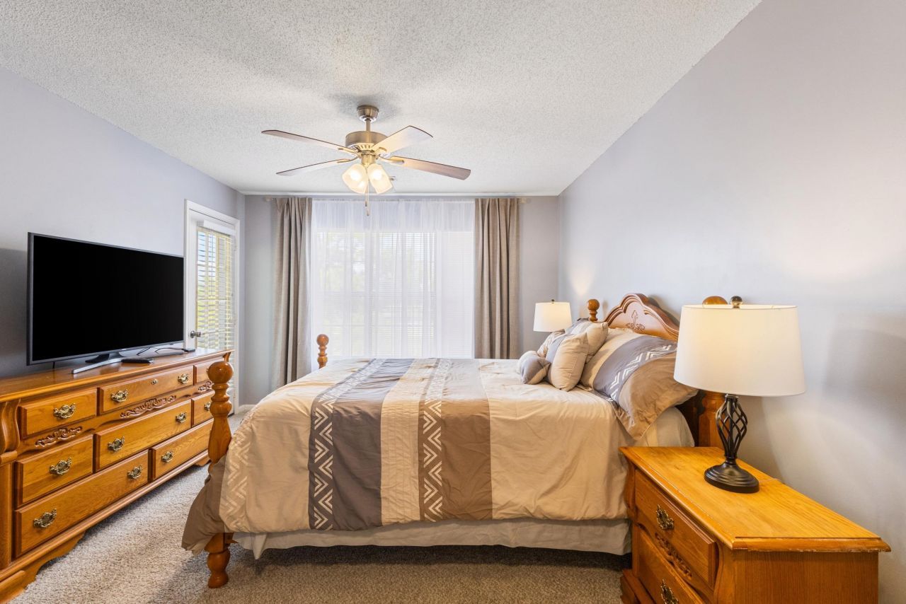 4940 Windsor Green Way Photo 24