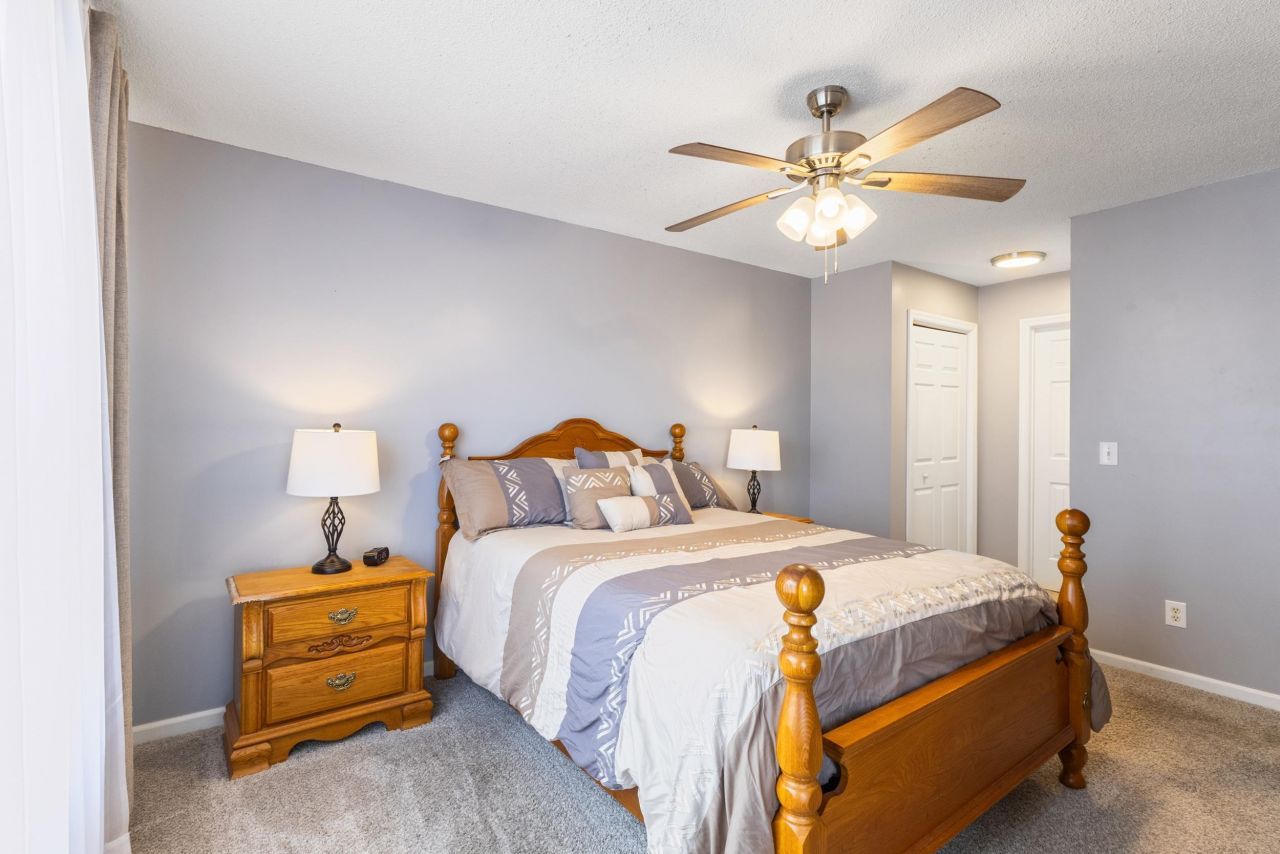 4940 Windsor Green Way Photo 26