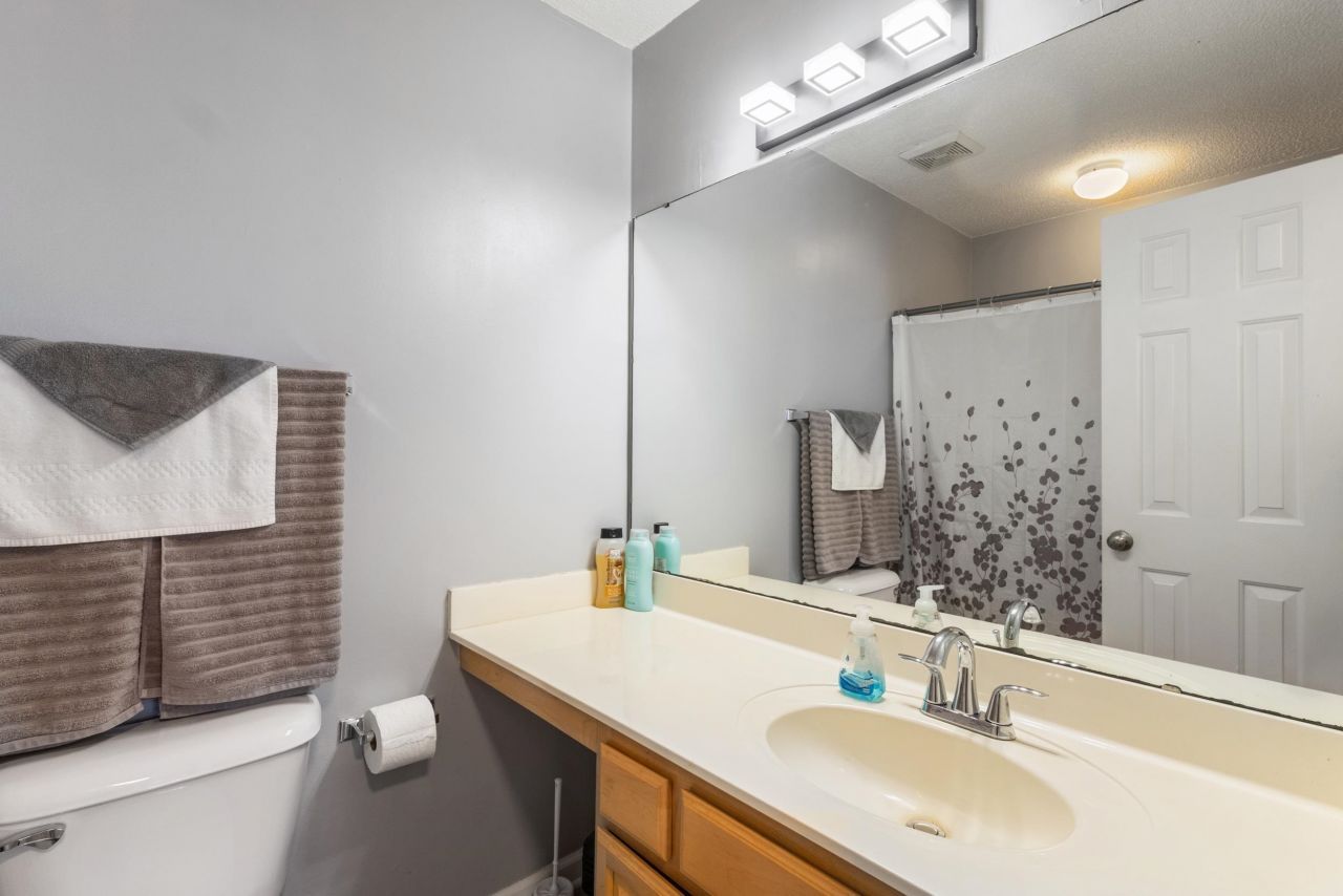 4940 Windsor Green Way Photo 30