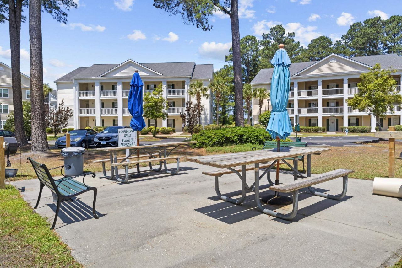 4940 Windsor Green Way Photo 36