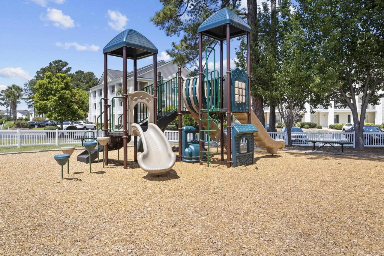 4940 Windsor Green Way Photo 37