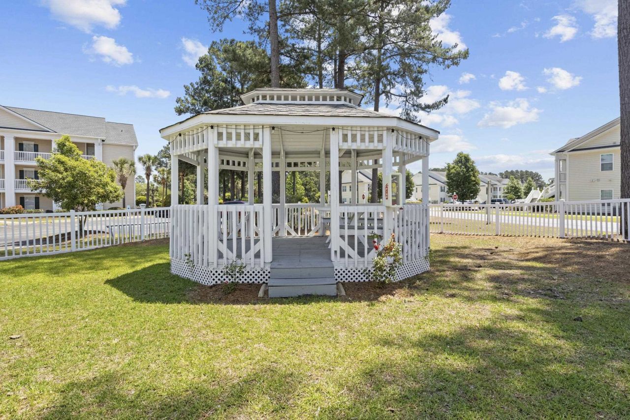 4940 Windsor Green Way Photo 38