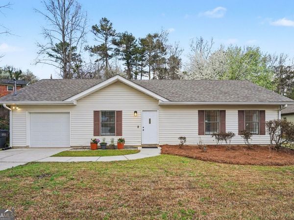 555 Cardell Circle SE, Mableton, GA 30126