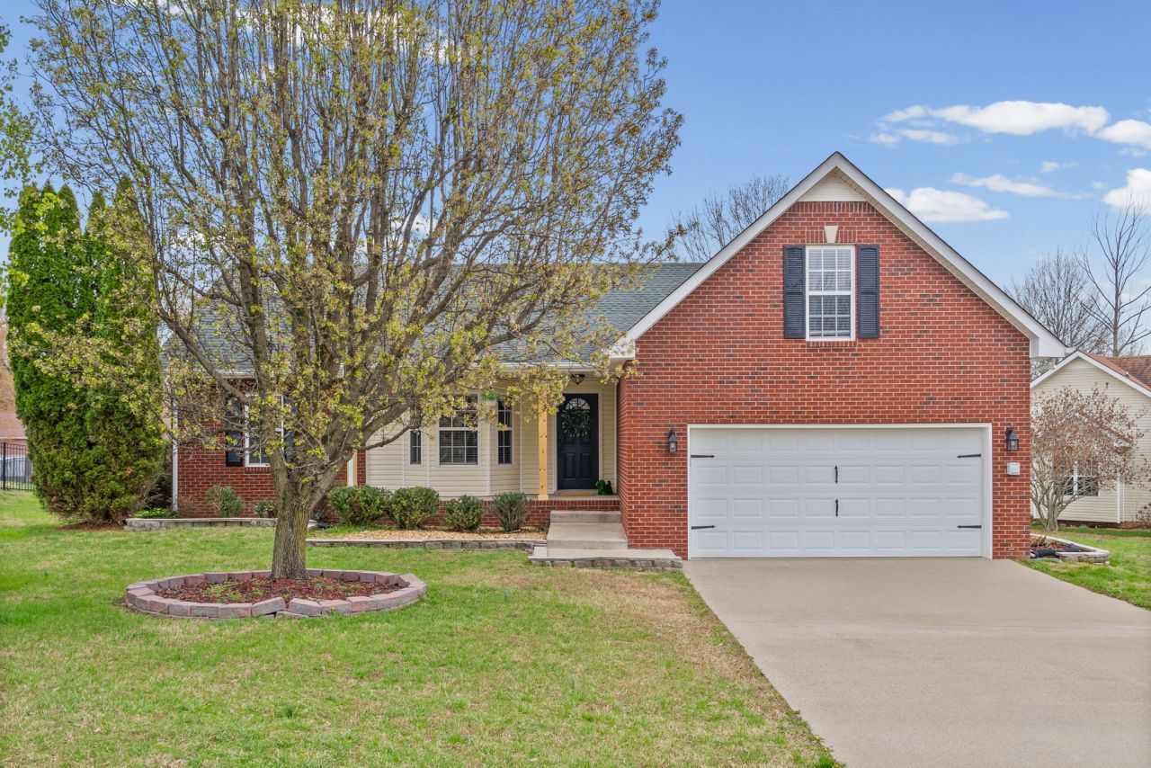 3344 Poplar Hl, Clarksville, TN 37043 Main Photo