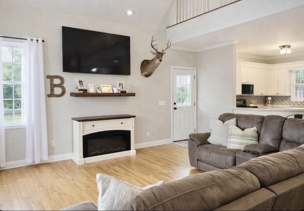 8231 Old State Road Photo 5