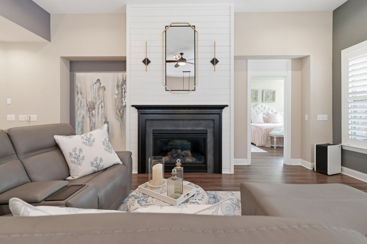 218 River Martin Court Photo 15