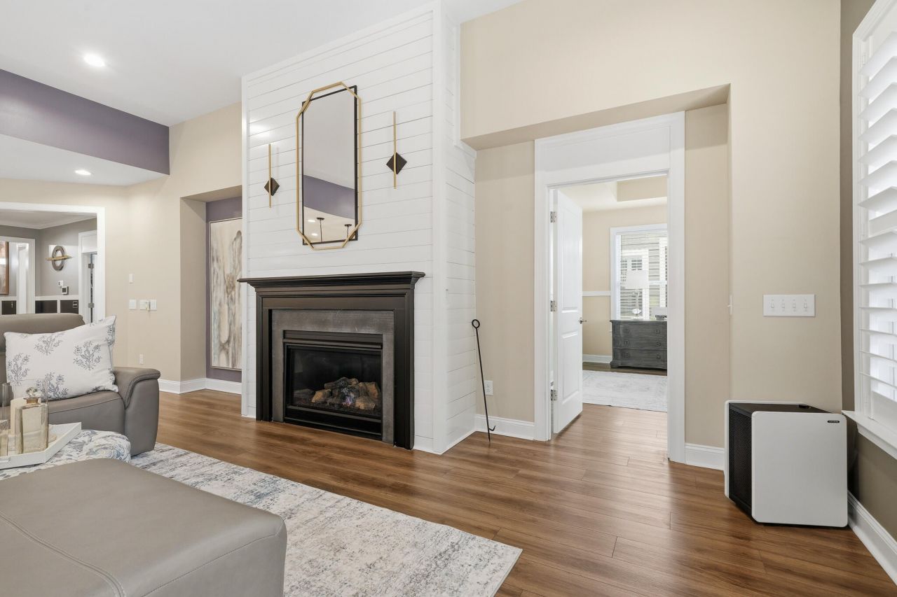 218 River Martin Court Photo 16