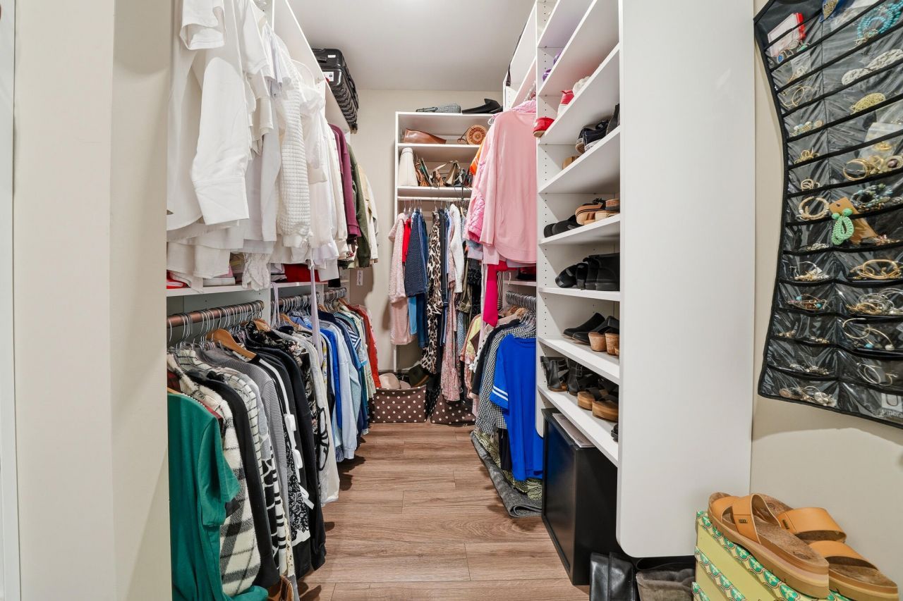 218 River Martin Court Photo 22