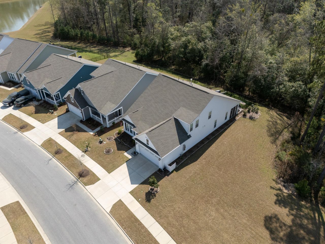 218 River Martin Court Photo 4