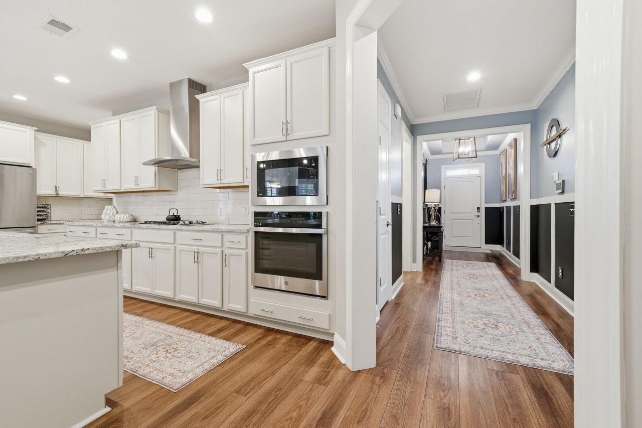 218 River Martin Court Photo 6