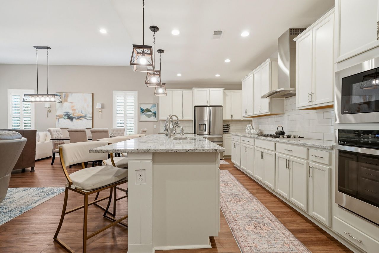 218 River Martin Court Photo 9