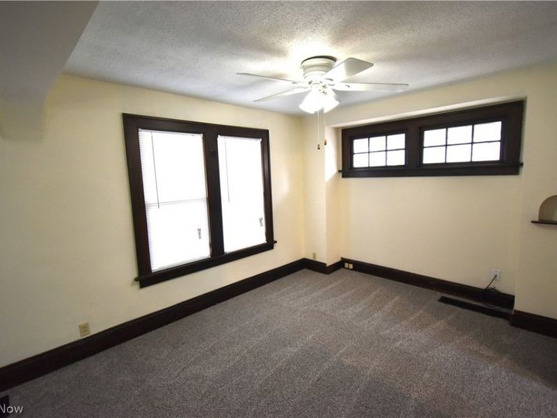 3885 W 135th Street, Cleveland, OH 44111 Photo 6