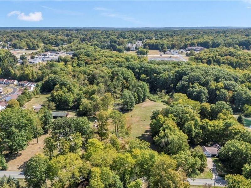 Sharrott Road, Poland, OH 44514 Photo 10