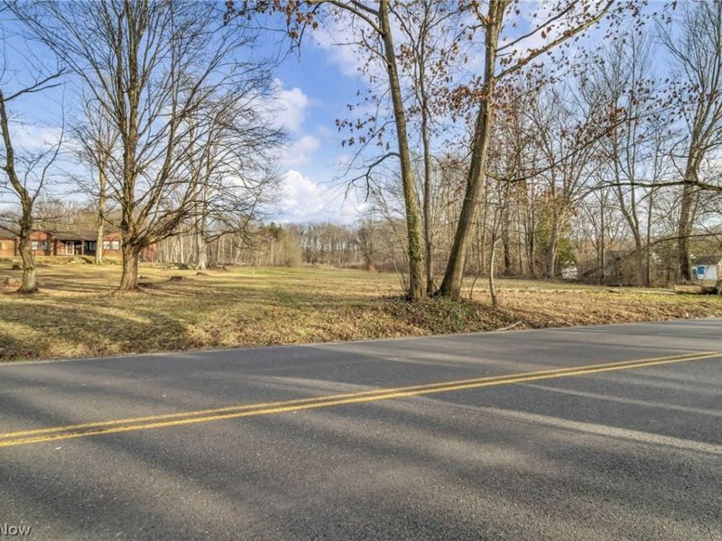 Sharrott Road, Poland, OH 44514 Photo 11