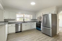 230 Doty Road Extension photo 4