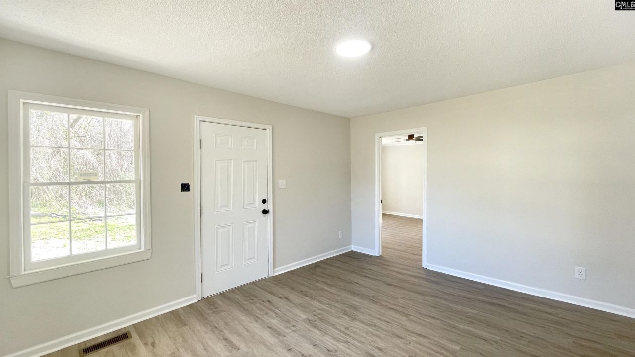 230 Doty Road Extension Photo 5