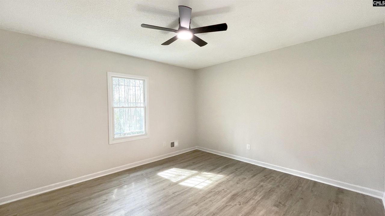 230 Doty Road Extension Photo 7