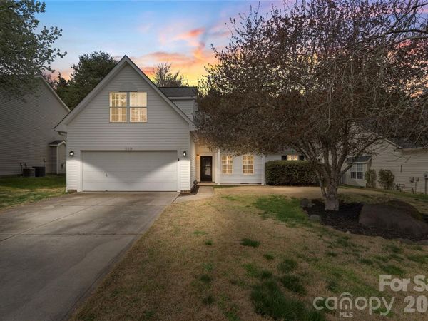 12028 Regent Ridge Lane, Charlotte, NC 28278