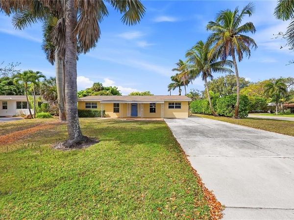 1377 11th CT N, NAPLES, FL 34102