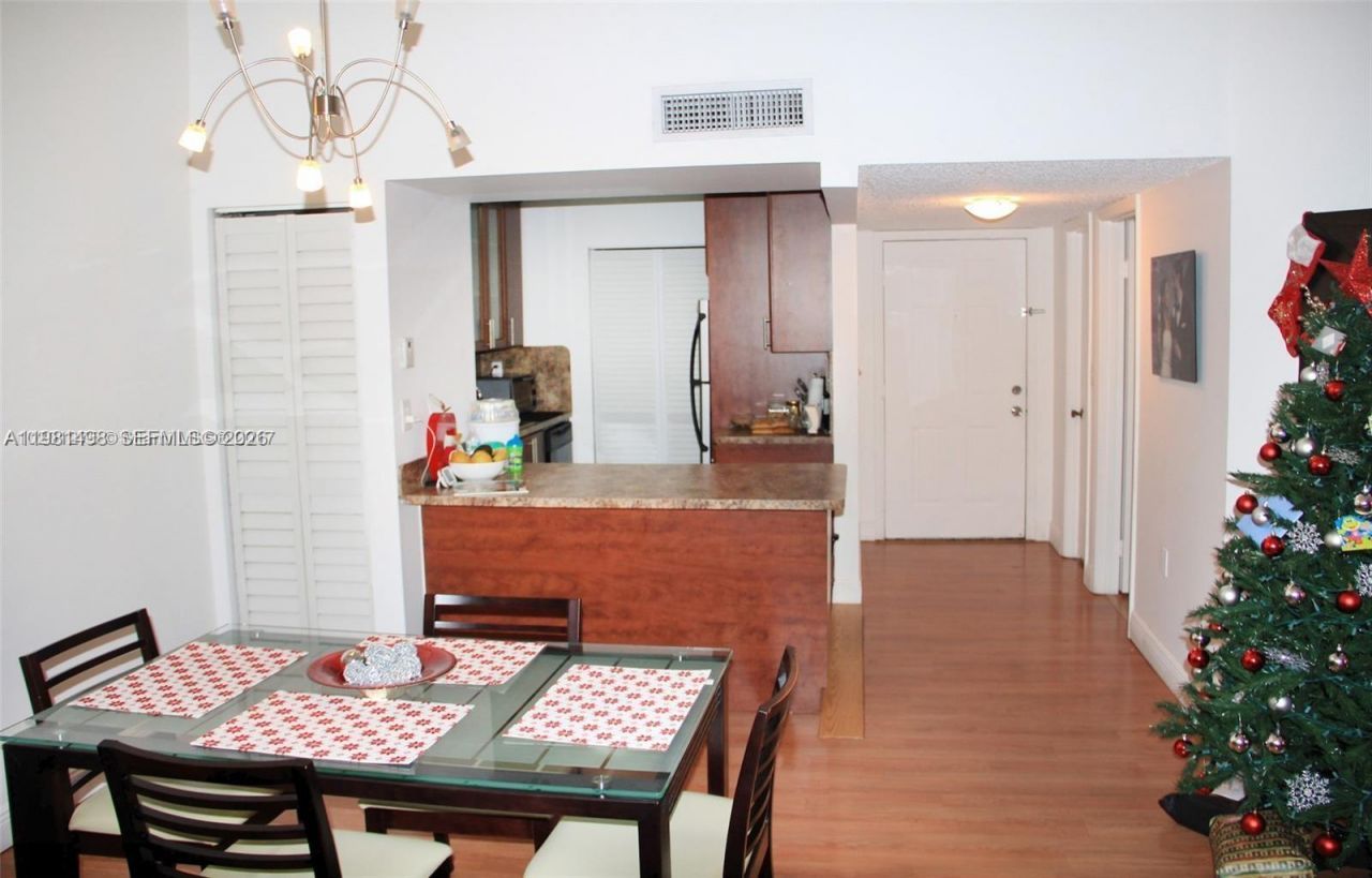 20741 NE 4th Ct, Unit 205, Miami, FL 33179 Photo