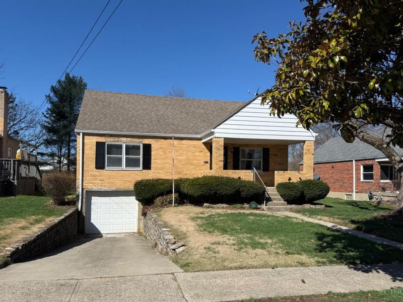 1023 Woodbriar Lane, Cincinnati, OH 45238 Photo 2