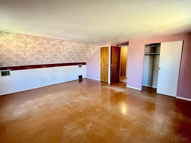 1023 Woodbriar Lane, Cincinnati, OH 45238 Photo 23