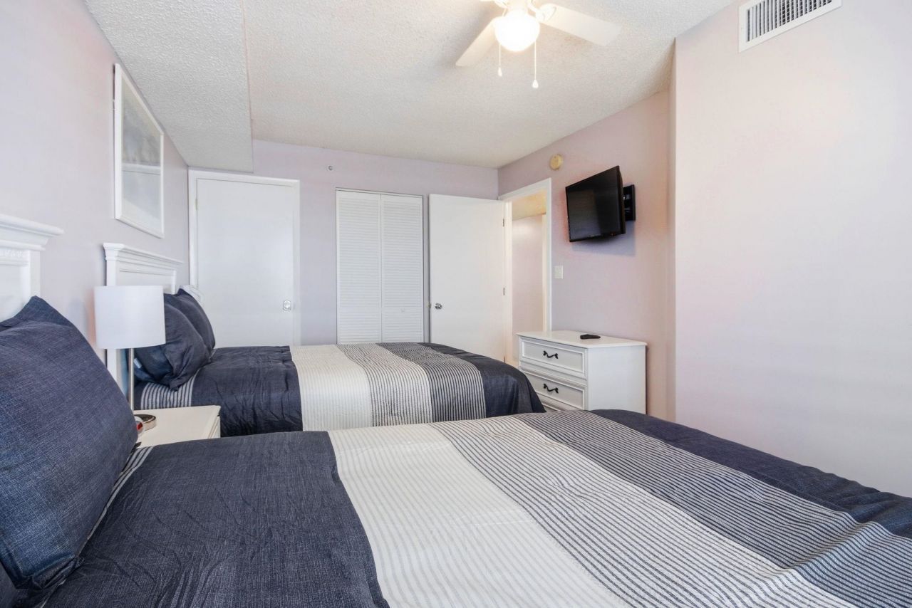 201 74th Ave. N  Photo 23