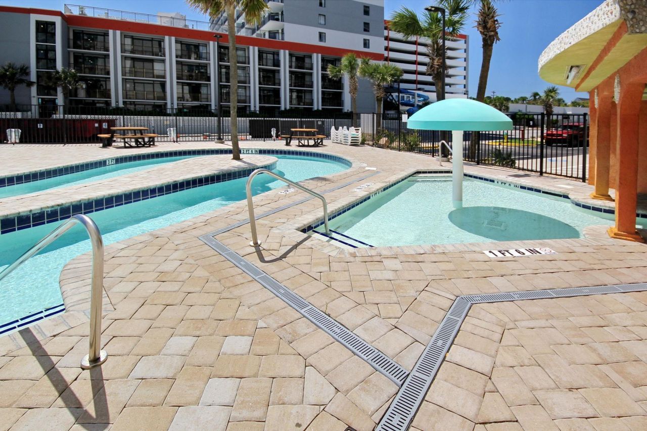 201 74th Ave. N  Photo 36