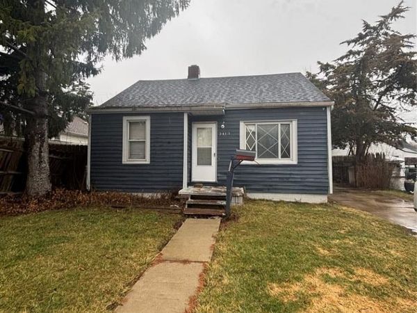 3413 Churchill Avenue, Flint, MI 48506