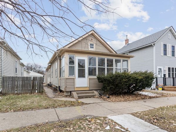 1231 Woodbridge Street, Saint Paul, MN 55117