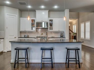 10565 Plumwood Parkway, Dallas, TX 75238