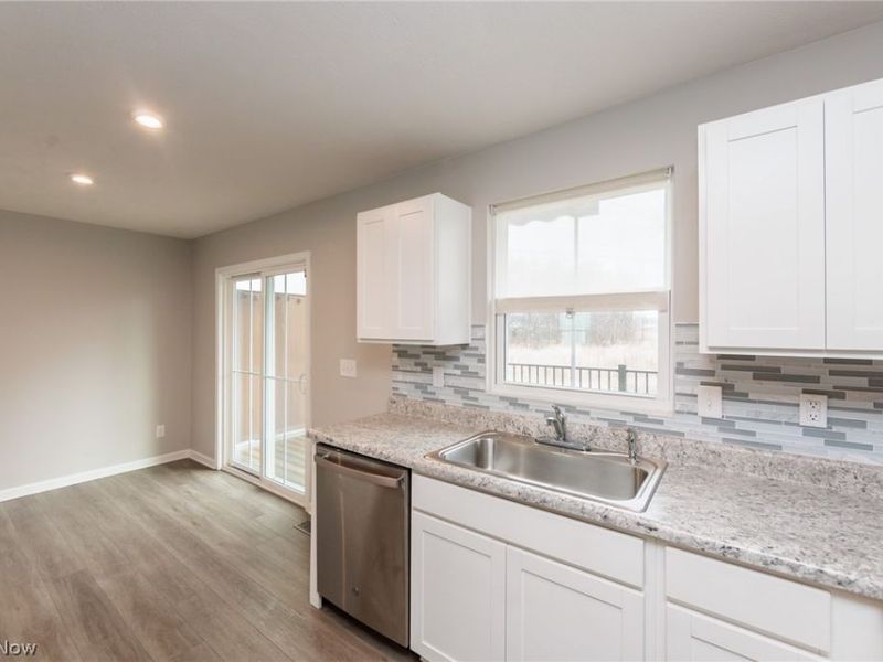 784 Pine Spring Drive, Painesville, OH 44077 Photo 7