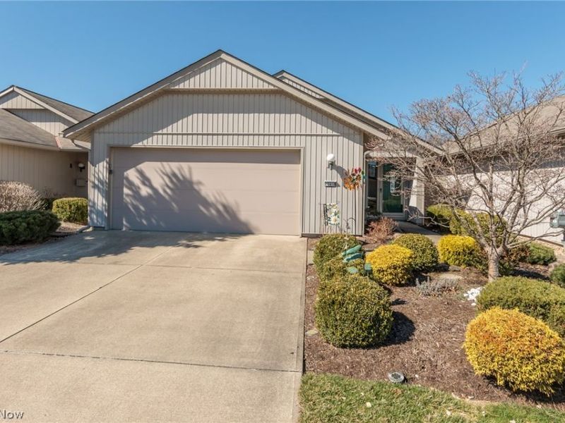 12410 Altis Court , Strongsville, OH 44149 Photo 2