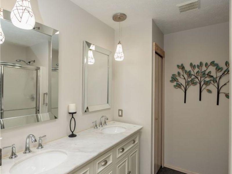 12410 Altis Court , Strongsville, OH 44149 Photo 29