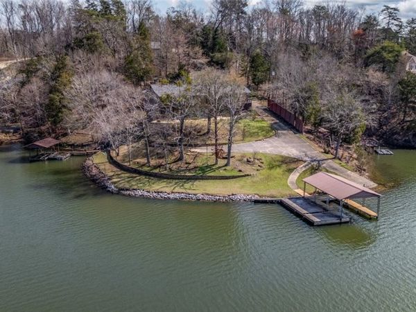 12443 COUNTRY CLUB Drive, Northport, AL 35475