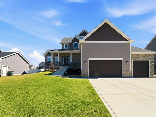 3104 Westwind Drive , Valparaiso, IN 46385