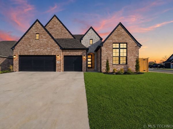 2847 E 141st Court, Bixby, OK 74008