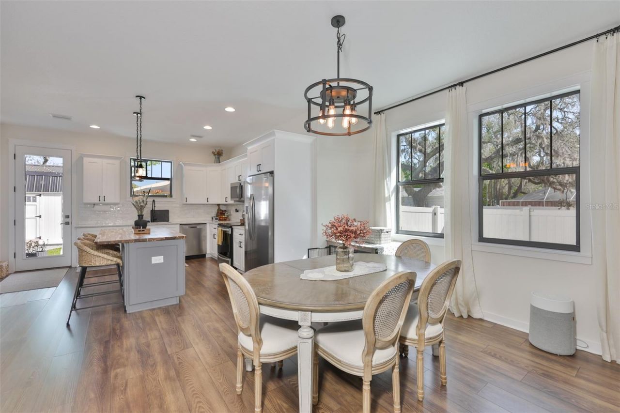 1806 E Caracas Street , Tampa, FL 33610 Photo